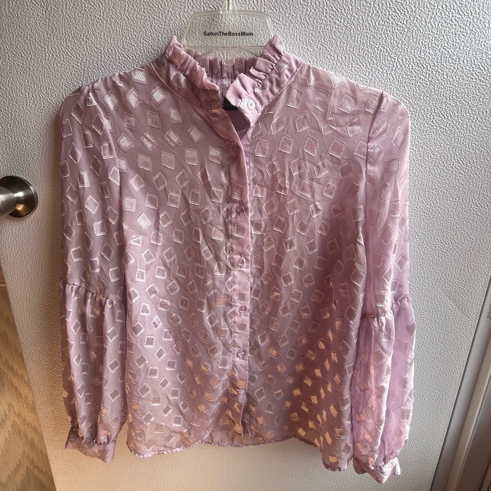 Baby bright lavender blouse Love by Design size Medium